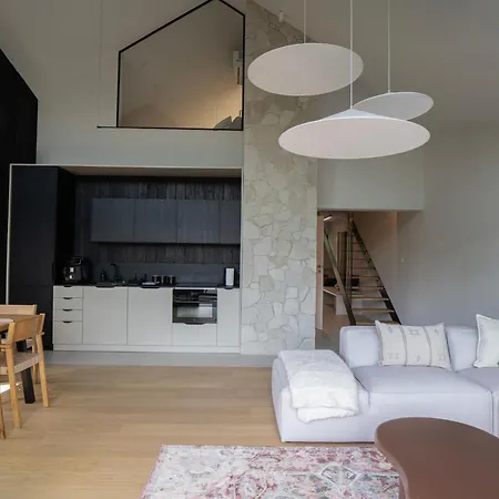 Strome Zbocze By Modern Living *