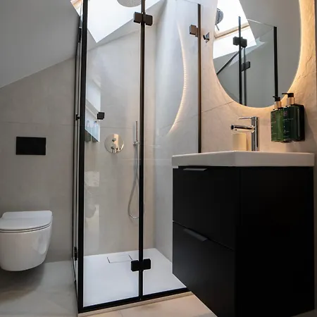 Strome Zbocze By Modern Living